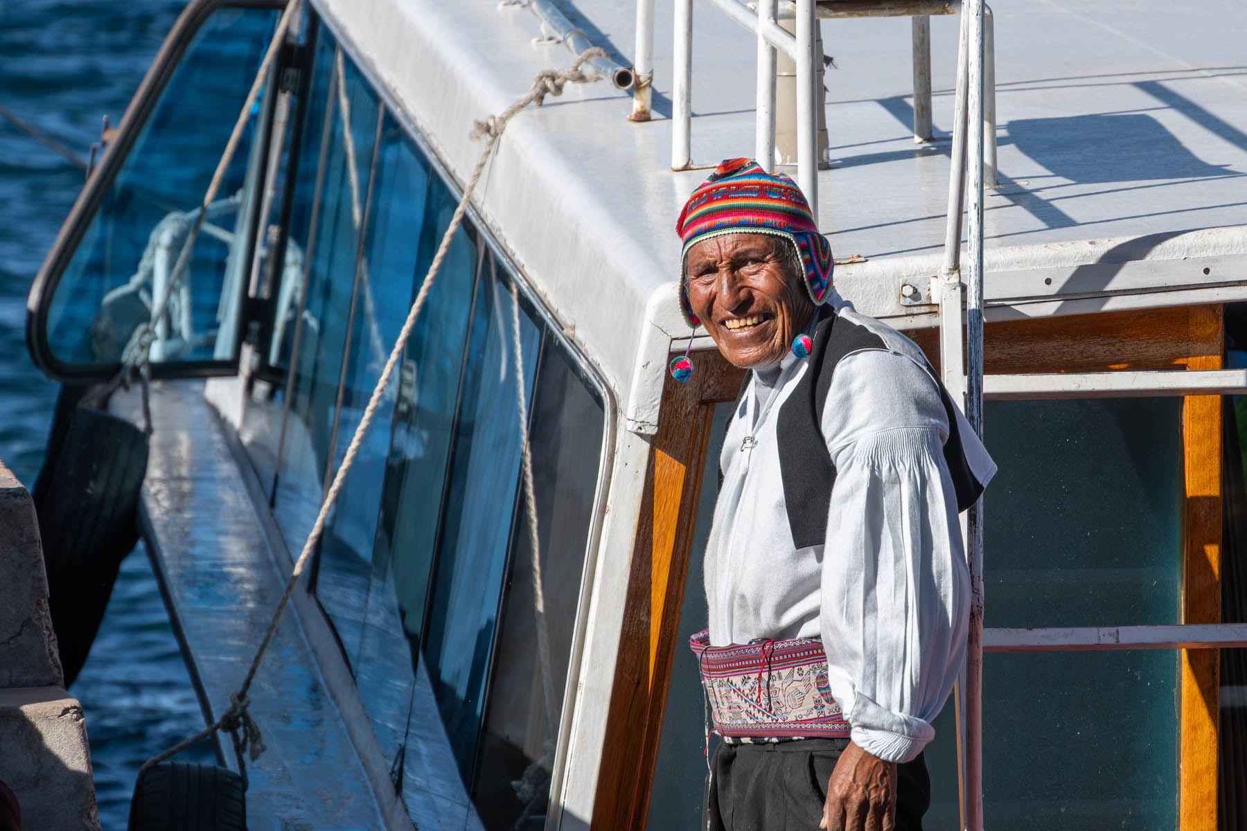 Fischer auf Boot auf Titicacasee Peru
